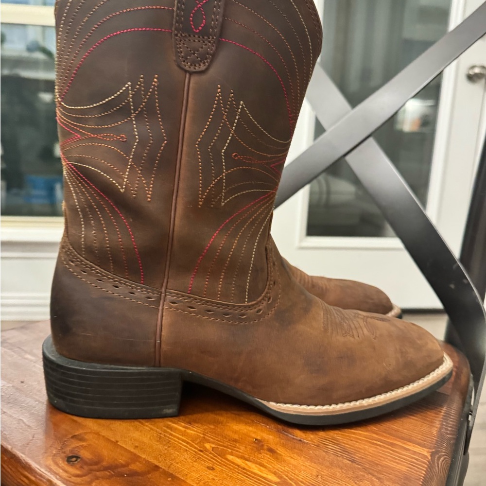 Ariat Brown Leather Western Cowboy Boots with Red Stitching
